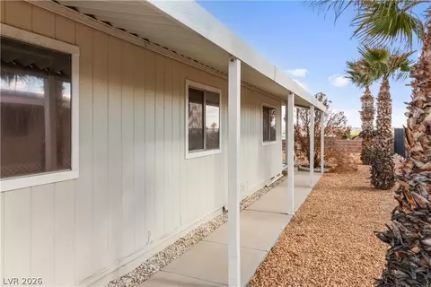 1671 Granada St, Laughlin, NV 89029 photo 3