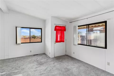 1671 Granada St, Laughlin, NV 89029 photo 6