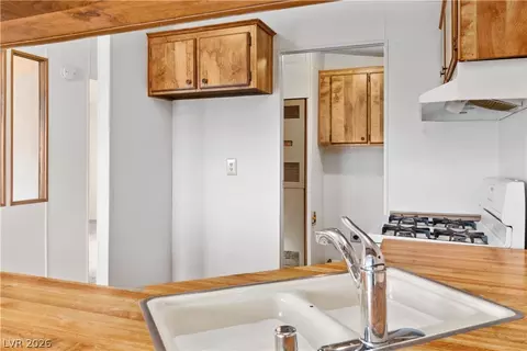 1671 Granada St, Laughlin, NV 89029 photo 15