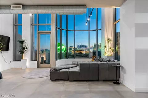 360 E Desert Inn Rd #807, Las Vegas, NV 89109