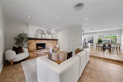 2801 Colanthe Ave, Las Vegas, NV 89102