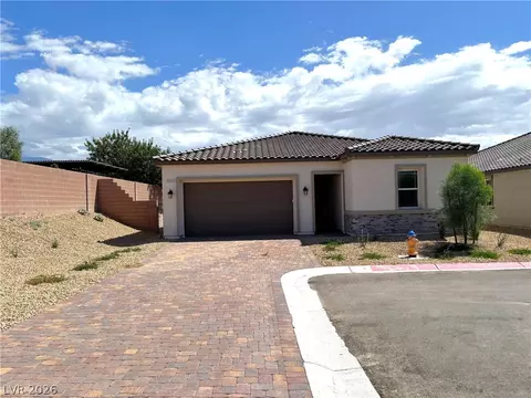 4324 Angel Falls Ct, Pahrump, NV 89061