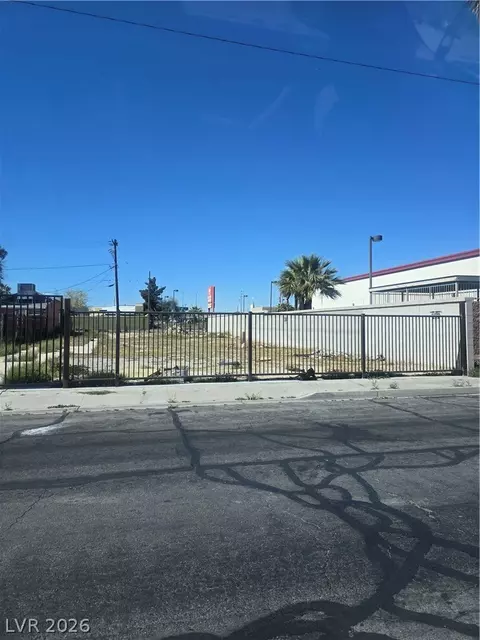 1903 Roosevelt St, North Las Vegas, NV 89030