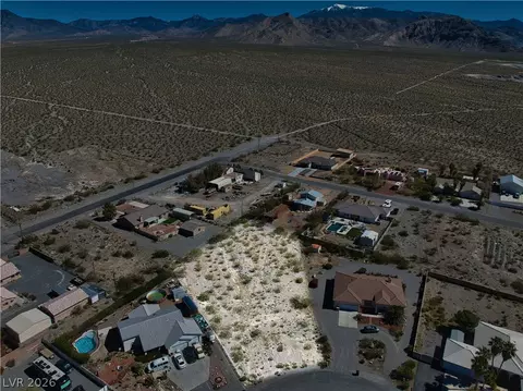 3880 Peschutes St, Pahrump, NV 89048