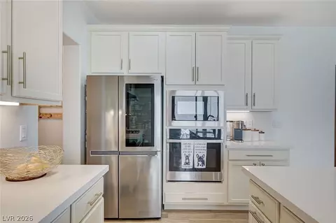 Kitchen - 1000 E Sunset Rd, Henderson, NV 89011 photo 3 of 4