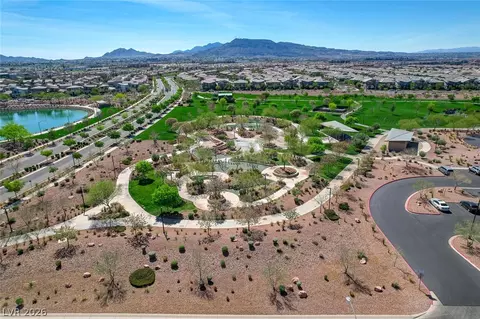 View/Area - 1000 E Sunset Rd, Henderson, NV 89011 photo 4 of 10