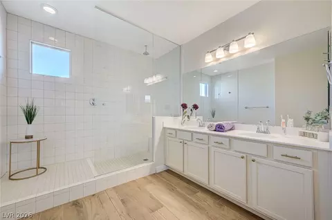 Bath - 1000 E Sunset Rd, Henderson, NV 89011 photo 2 of 3
