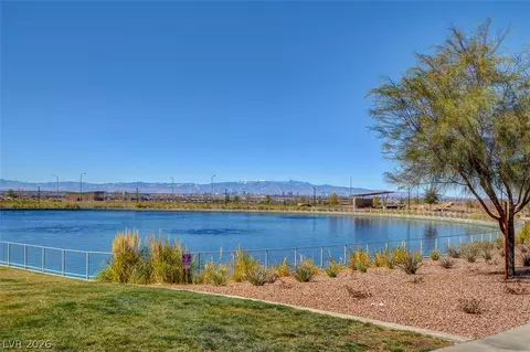 View/Area - 1000 E Sunset Rd, Henderson, NV 89011 photo 5 of 10
