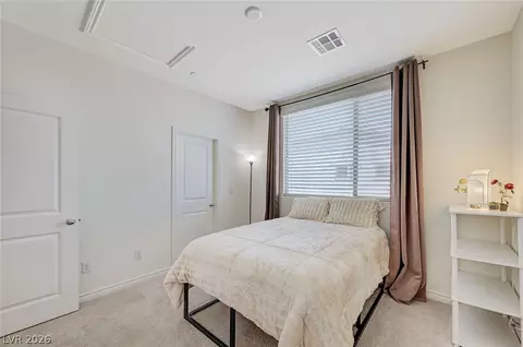 Bedroom - 1000 E Sunset Rd, Henderson, NV 89011 photo 4 of 4