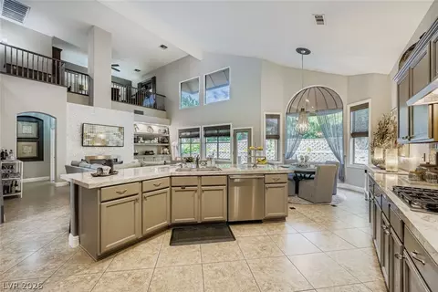 1905 Shifting Winds St, Las Vegas, NV 89117