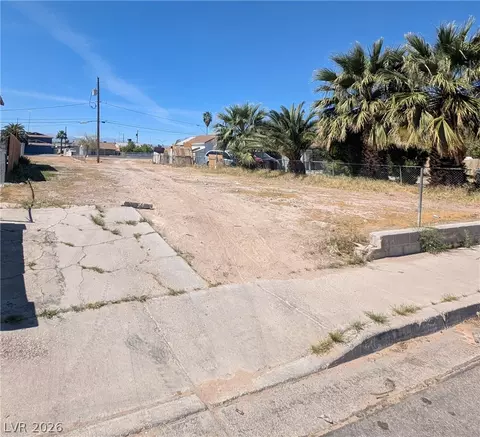 1927 Harvard St, North Las Vegas, NV 89030