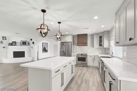 1600 Eaton Dr, Las Vegas, NV 89102