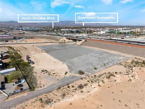 6721 Rogers St, Las Vegas, NV 89118
