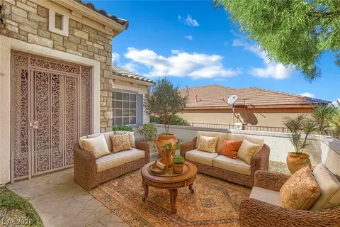 3073 Brownbirds Nest Dr, Henderson, NV 89052