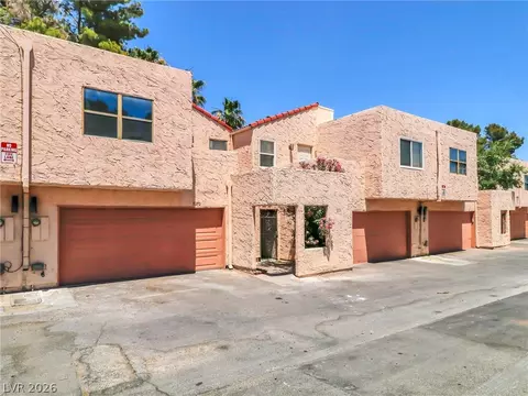 3370 Milenko Dr, Las Vegas, NV 89121