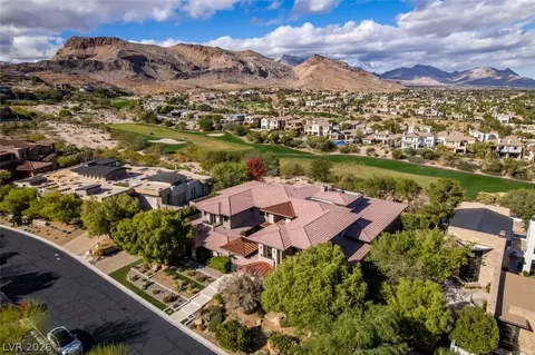 14 Promontory Ridge Dr, Las Vegas, NV 89135