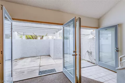 5568 Orchard Ln #140, Las Vegas, NV 89110