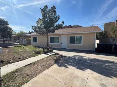 54 Wyoming Ave, Henderson, NV 89015