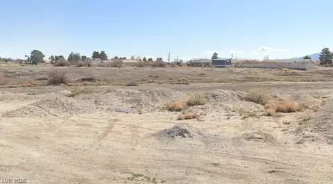 90 W Comstock Cir, Pahrump, NV 89048