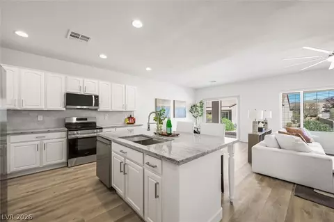 2088 Sawtooth Mountain Dr, Henderson, NV 89044