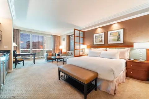 135 E Harmon Ave #2317, Las Vegas, NV 89109