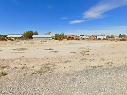 1460 S Peacock Ave, Pahrump, NV 89048