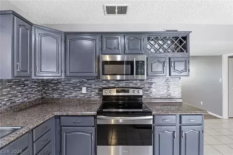 6333 Clarice Ave, Las Vegas, NV 89107