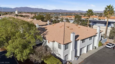 208 Star Cluster Cir, Las Vegas, NV 89145