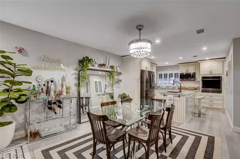 4425 Woodpine Dr #105, Las Vegas, NV 89119