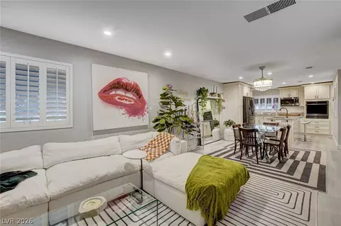 4425 Woodpine Dr #105, Las Vegas, NV 89119