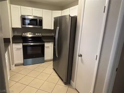 2300 E Silverado Ranch Blvd #1096, Las Vegas, NV 89183