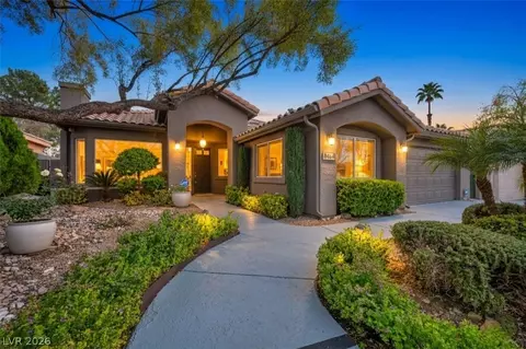 8964 Echo Ridge Dr, Las Vegas, NV 89117