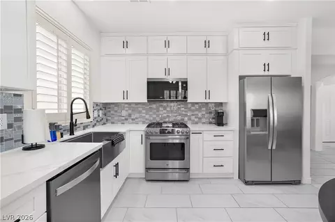 1340 Calle Montery St, Las Vegas, NV 89117