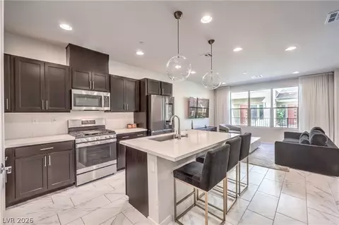 1252 Rocky Gap St #102, Las Vegas, NV 89135