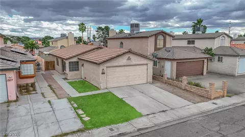 2794 Beaconfalls Way, Las Vegas, NV 89142