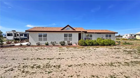 2860 S Rainbow Ave, Pahrump, NV 89048