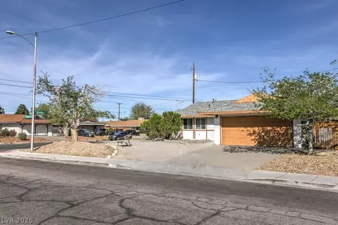 320 Gardenia Ln, Las Vegas, NV 89107