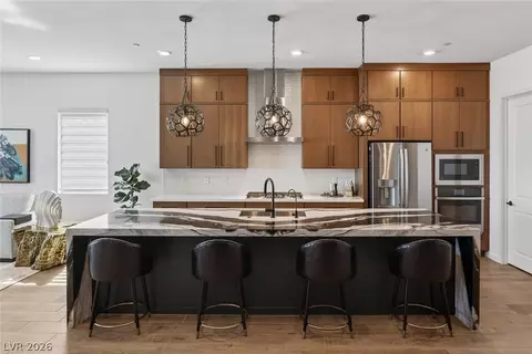 108 Southern Peach St, Las Vegas, NV 89138