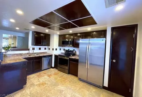 2941 Country Manor Ln #22, Las Vegas, NV 89115