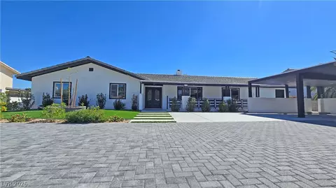 2870 Belcastro St, Las Vegas, NV 89117