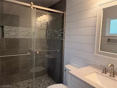 Bath - 18 Nevada Rd, Ely, NV 89301 photo 1 of 3