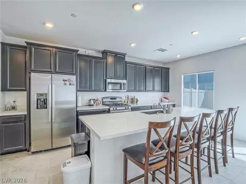 7236 N Decatur Blvd #4, North Las Vegas, NV 89084