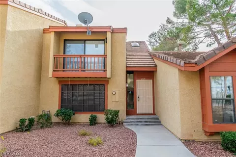 2415 Pickwick Dr, Henderson, NV 89014