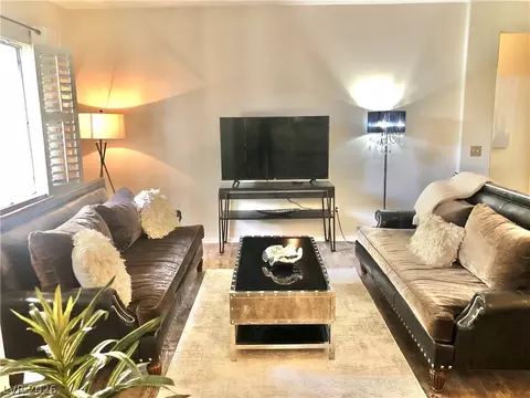 1004 Duckhorn Ct #201, Las Vegas, NV 89144