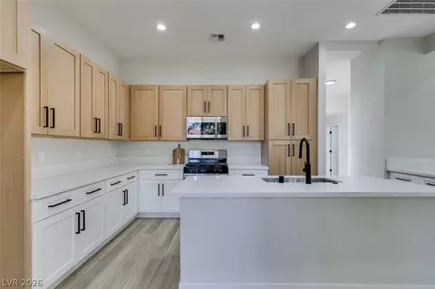 2784 Cape Hope Way, Las Vegas, NV 89121