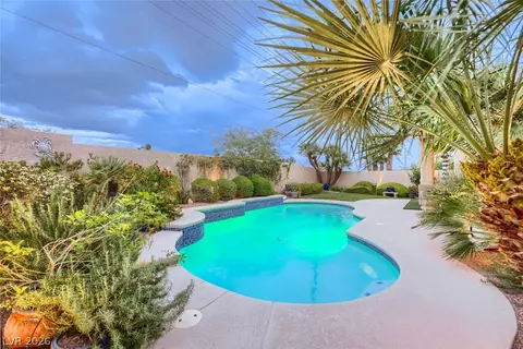 10824 Windrose Point Ave, Las Vegas, NV 89144