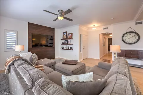 820 Picotte St #204, Las Vegas, NV 89144