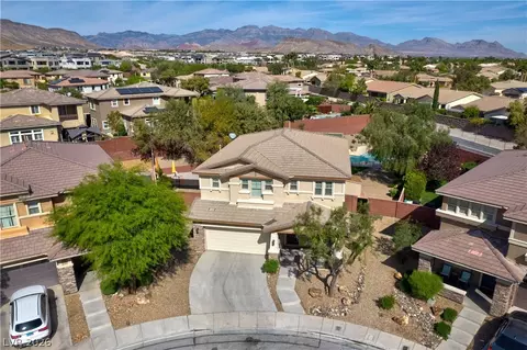 5301 Fairbranch Ln, Las Vegas, NV 89135