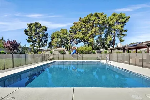 1021 Jimmy Cir, Las Vegas, NV 89123