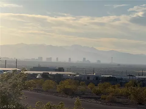 827 Dublin Ave, Henderson, NV 89015
